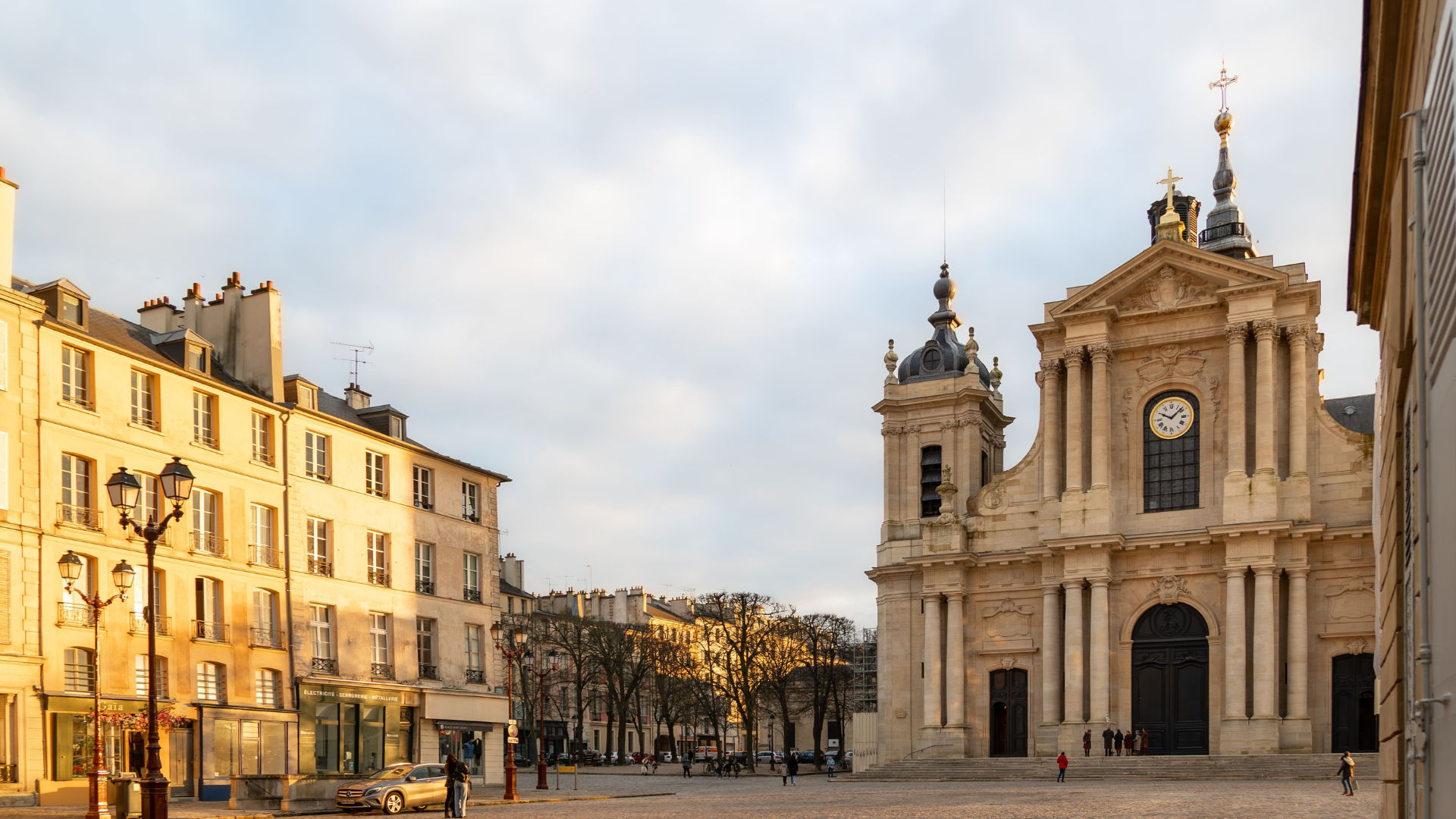 Saint-Louis : tradition, patrimoine et art de vivre à Versailles